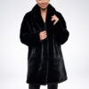 Czarny płaszcz oversize ze sztucznego futra